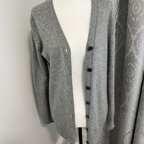 J. CREW CARDIGAN with Cashmere - Picture 2 of 10